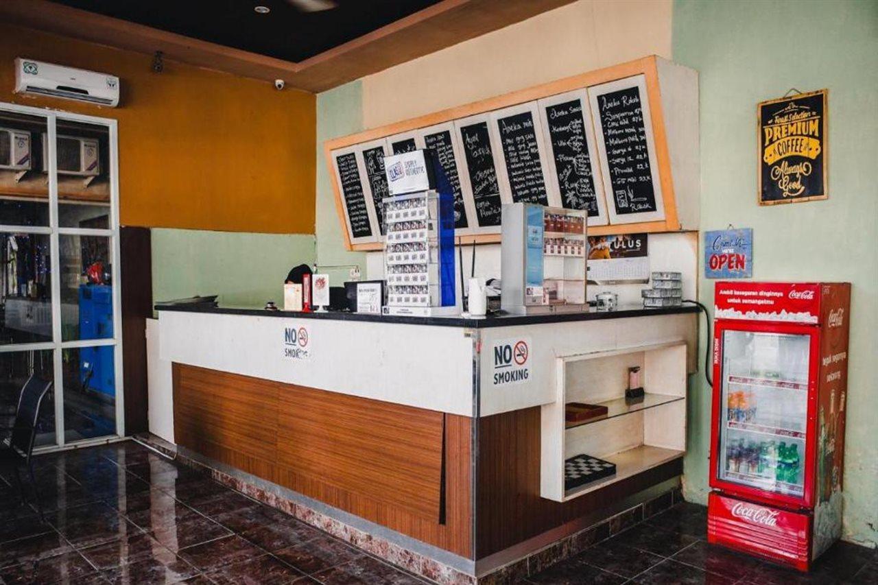 Reddoorz Plus Near Sultan Hasanuddin Airport Makassar Eksteriør billede