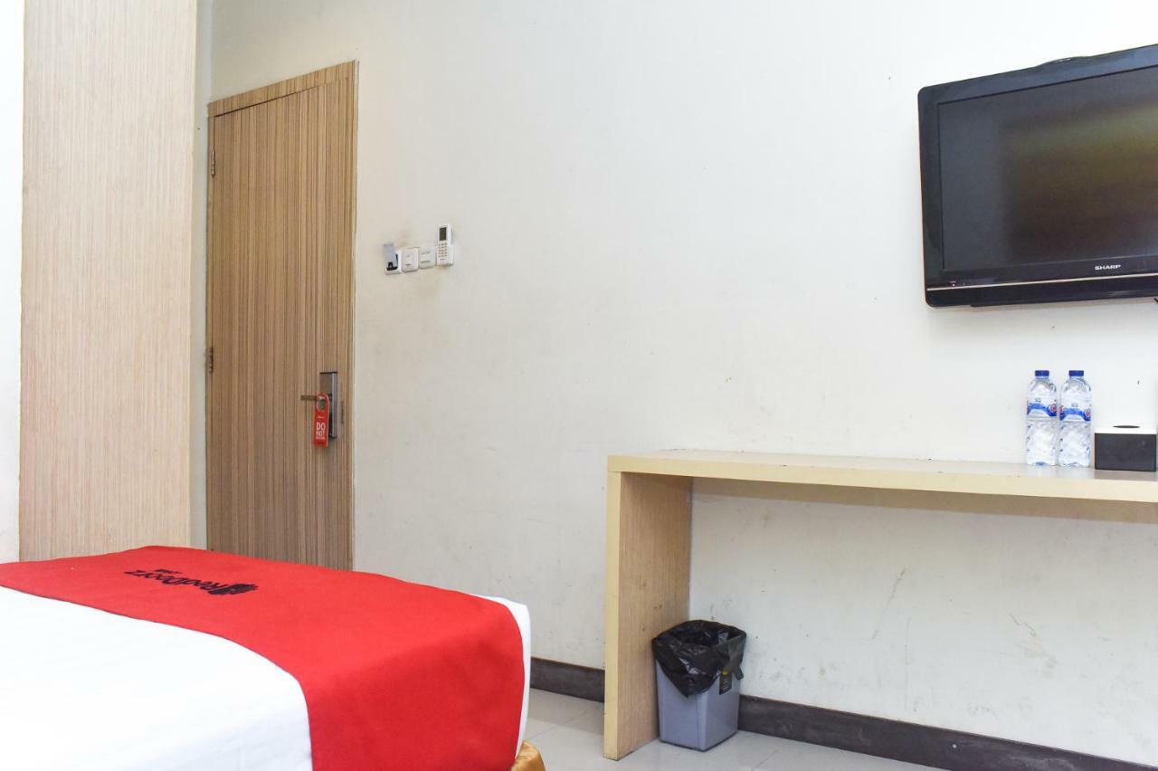Reddoorz Plus Near Sultan Hasanuddin Airport Makassar Eksteriør billede