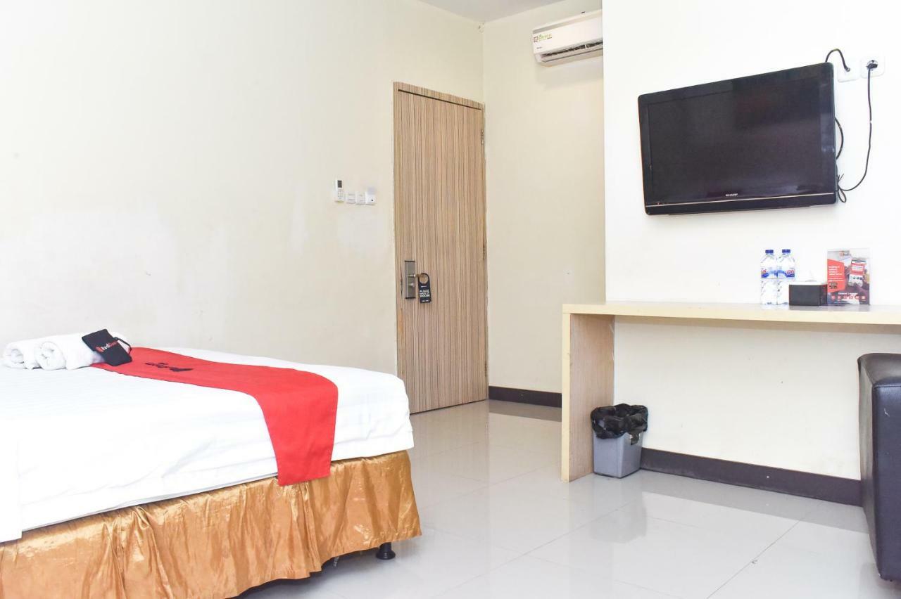 Reddoorz Plus Near Sultan Hasanuddin Airport Makassar Eksteriør billede