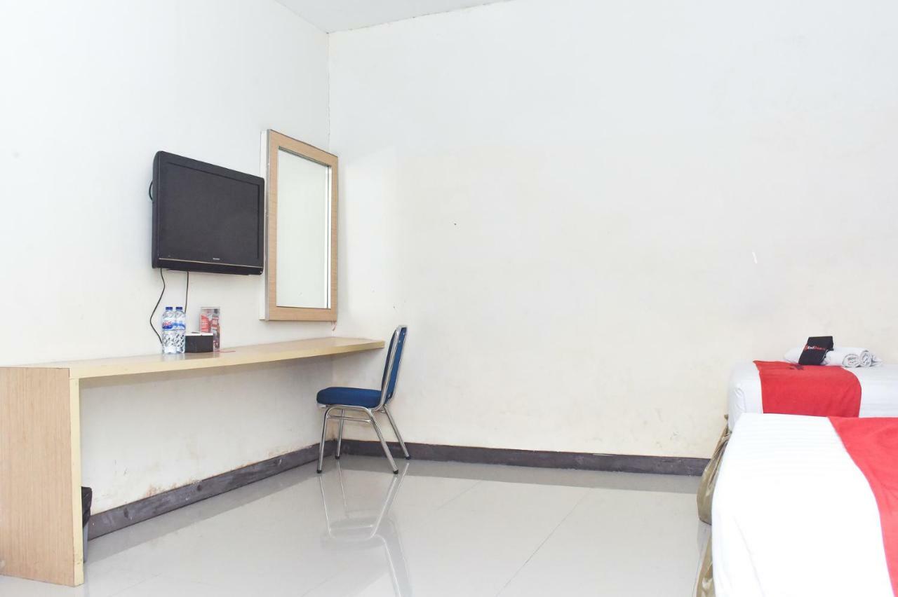 Reddoorz Plus Near Sultan Hasanuddin Airport Makassar Eksteriør billede