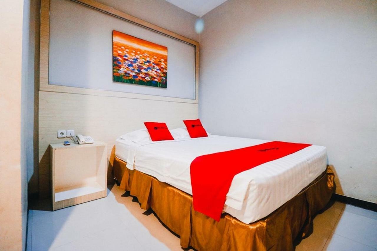 Reddoorz Plus Near Sultan Hasanuddin Airport Makassar Eksteriør billede