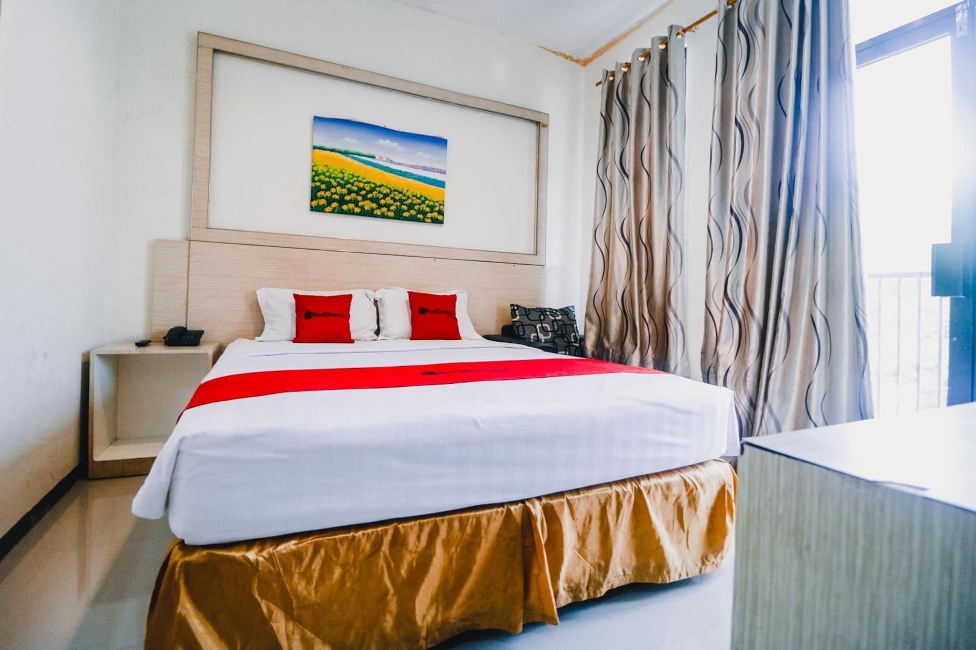 Reddoorz Plus Near Sultan Hasanuddin Airport Makassar Eksteriør billede